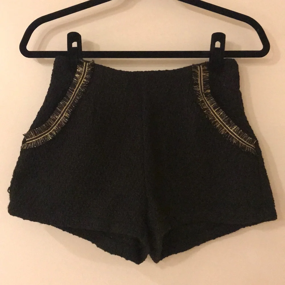 Button Embellished Fringe Trim Blazer & Shorts Set - Picture 7 of 8